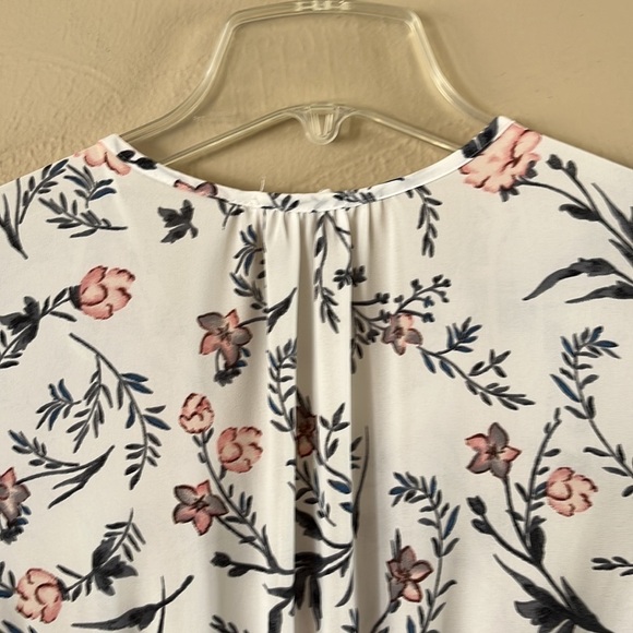 Sienna Sky mock wrap dress white w/flowers flutter sleeves lined bottom size S - Picture 8 of 15